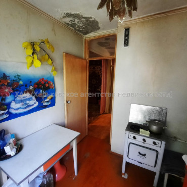 Продам квартиру, Индустриальный просп. , 2 кім., 45 м², советский ремонт 