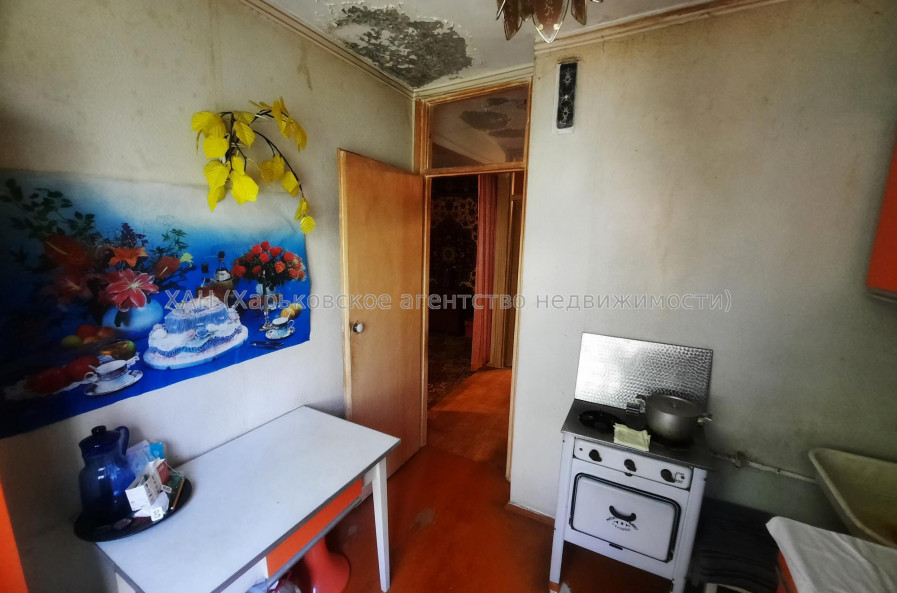 Продам квартиру, Индустриальный просп. , 2  ком., 45 м², советский ремонт 