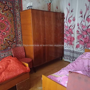 Продам квартиру, Индустриальный просп. , 2  ком., 45 м², советский ремонт 