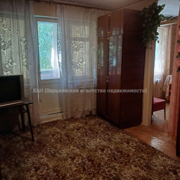 Продам квартиру, Индустриальный просп. , 2 кім., 45 м², советский ремонт 