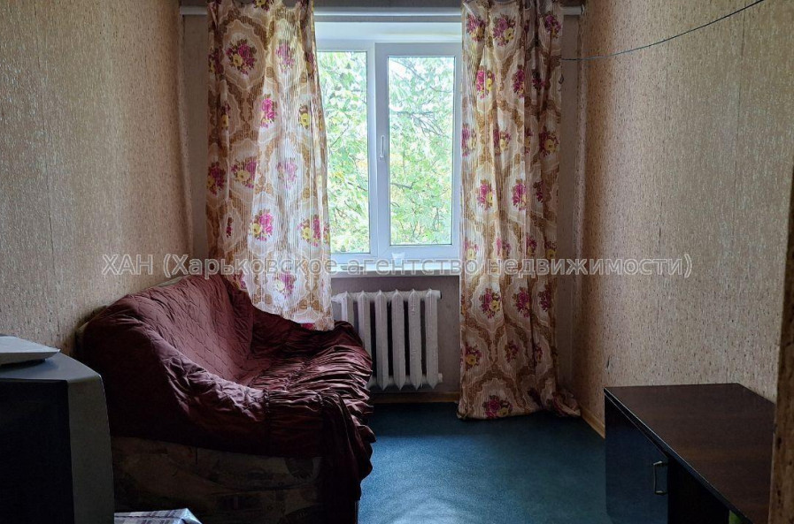 Продам квартиру, Василия Мельникова ул. , 1 кім., 15 м², косметический ремонт 