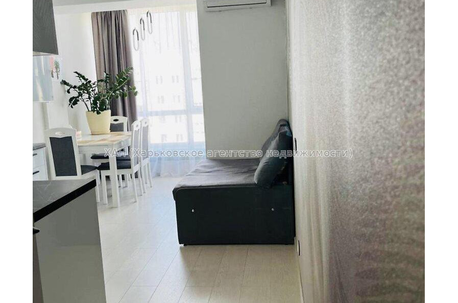 Продам квартиру, Мира ул. , 1  ком., 43 м², капитальный ремонт 