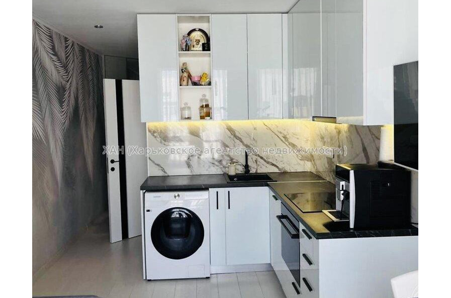 Продам квартиру, Мира ул. , 1  ком., 43 м², капитальный ремонт 