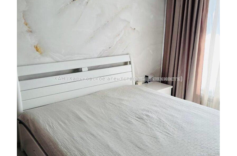 Продам квартиру, Мира ул. , 1  ком., 43 м², капитальный ремонт 