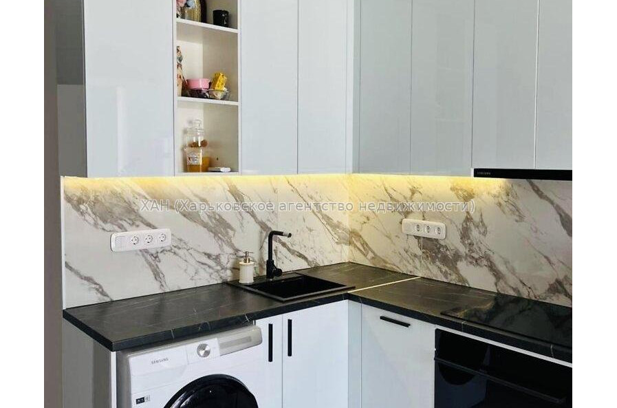 Продам квартиру, Мира ул. , 1  ком., 43 м², капитальный ремонт 