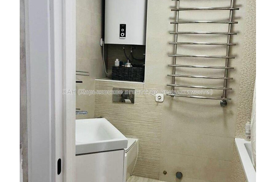 Продам квартиру, Мира ул. , 1  ком., 43 м², капитальный ремонт 