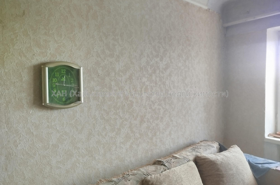 Продам квартиру, Харьковских Дивизий ул. , 1 кім., 18 м², косметический ремонт 