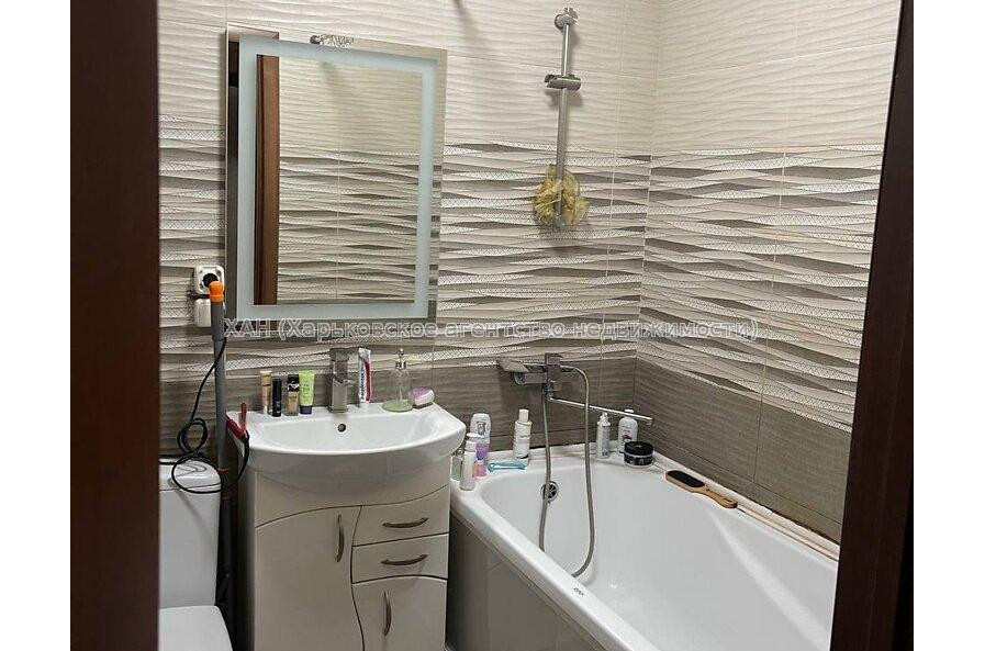 Продам квартиру, Мира ул. , 1  ком., 34.50 м², капитальный ремонт 