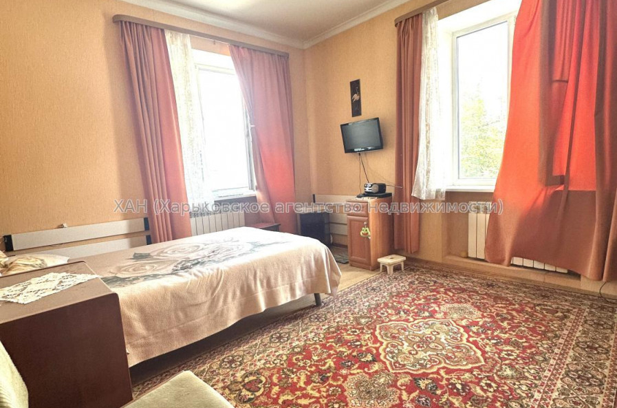 Продам квартиру, Южно-Проектная ул. , 32/304 , 3 кім., 66.80 м², капитальный ремонт 
