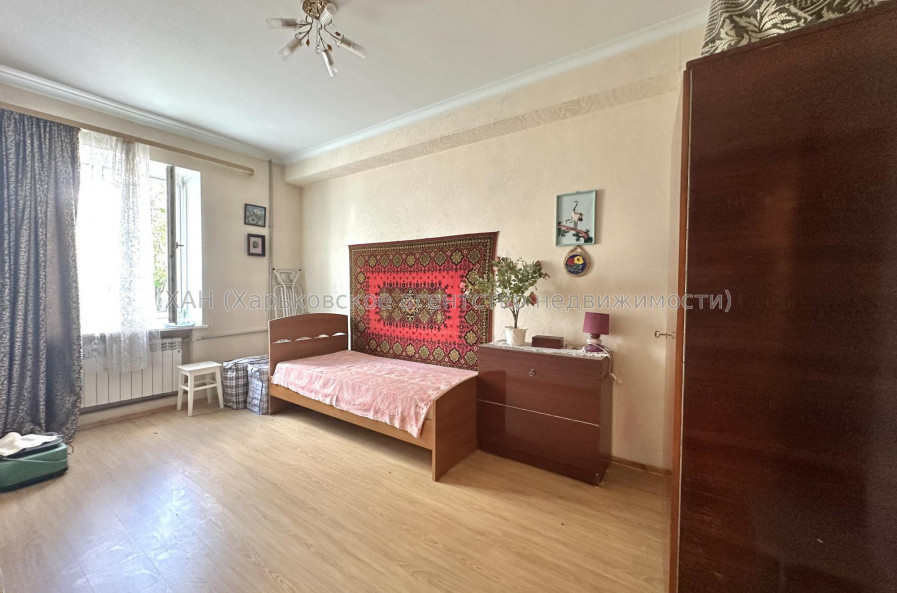 Продам квартиру, Южно-Проектная ул. , 32/304 , 3 кім., 66.80 м², капитальный ремонт 