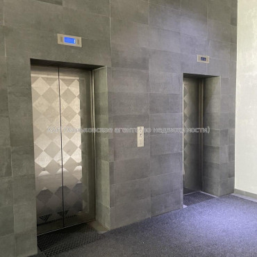 Здам нежитлову нерухомість, офис в офисном центре , 3 кім., 135 м², евроремонт 