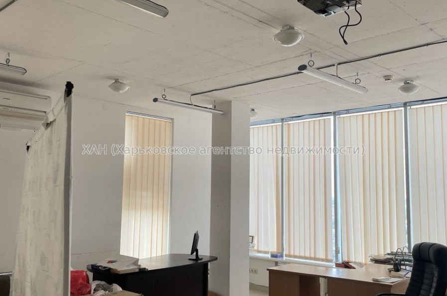 Здам нежитлову нерухомість, офис в офисном центре , 3 кім., 135 м², евроремонт 
