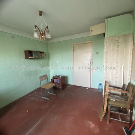 Продам квартиру, Глобинская ул. , 1 кім., 15 м², без ремонта