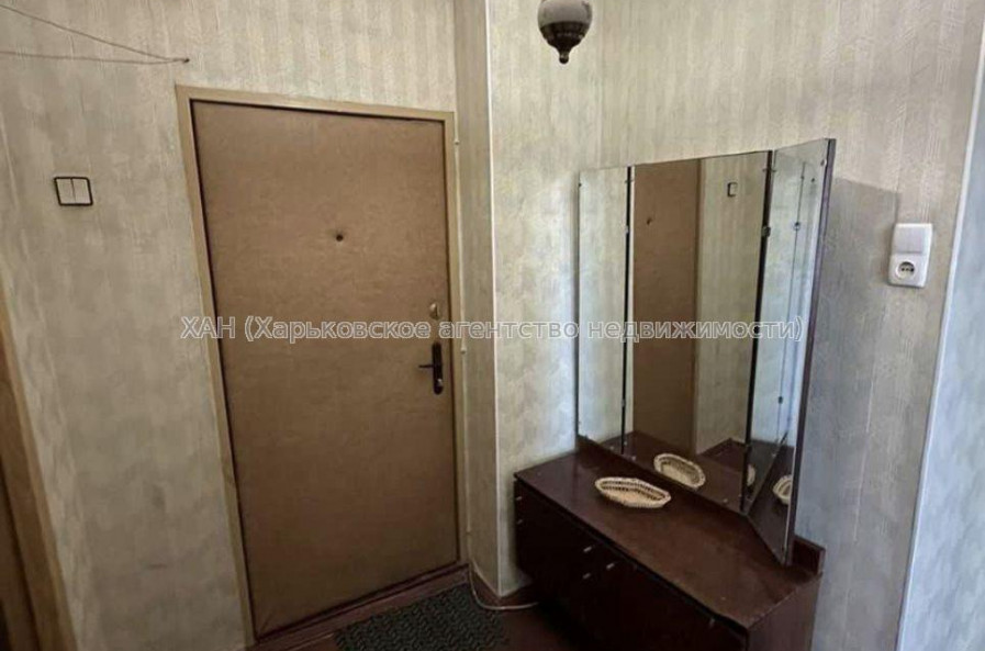 Продам квартиру, Непокоренных ул. , 2 кім., 47 м², косметический ремонт 