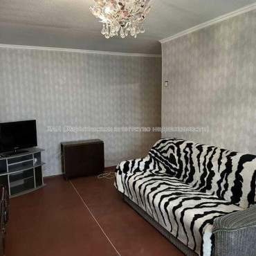 Продам квартиру, Непокоренных ул. , 2 кім., 47 м², косметический ремонт 