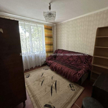 Продам квартиру, Непокоренных ул. , 2 кім., 47 м², косметический ремонт 