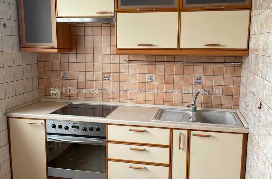 Продам квартиру, Большая Кольцевая ул. , 2 кім., 51.60 м², евроремонт 
