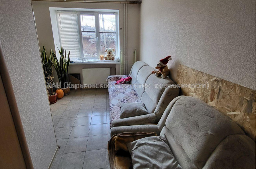 Продам квартиру, Кулиничевская ул. , 3 кім., 60 м², косметический ремонт 