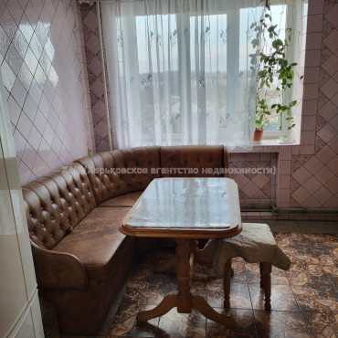 Продам квартиру, Кулиничевская ул. , 3  ком., 60 м², косметический ремонт 