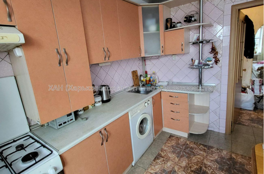 Продам квартиру, Кулиничевская ул. , 3 кім., 60 м², косметический ремонт 