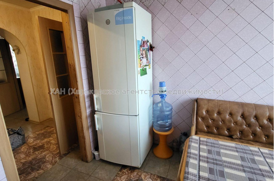 Продам квартиру, Кулиничевская ул. , 3 кім., 60 м², косметический ремонт 