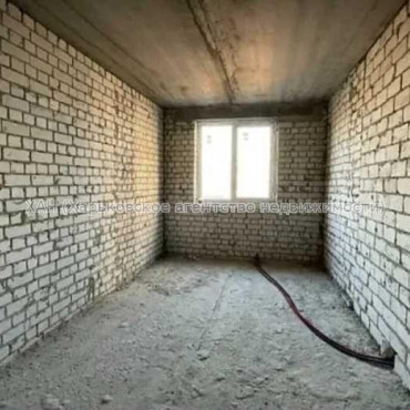 Продам квартиру, Валентиновская ул. , 1  ком., 40 м², без внутренних работ 