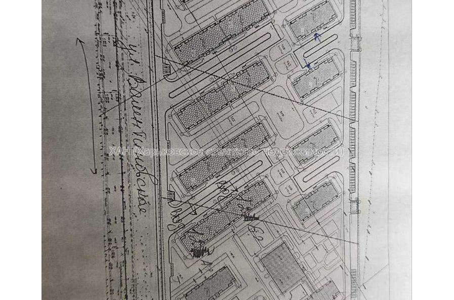 Продам квартиру, Валентиновская ул. , 1 кім., 40 м², без внутренних работ 