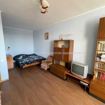 Продам квартиру, Дача 55 ул. , 1 кім., 48.10 м², косметический ремонт 