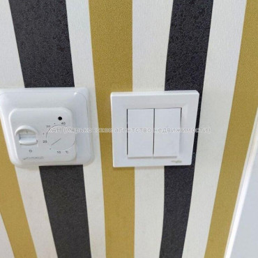 Продам квартиру, Героев Харькова просп. , 1 кім., 44 м², евроремонт 