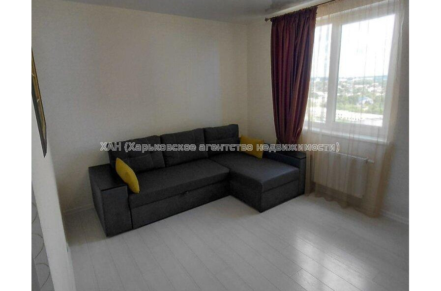 Продам квартиру, Героев Харькова просп. , 1 кім., 44 м², евроремонт 