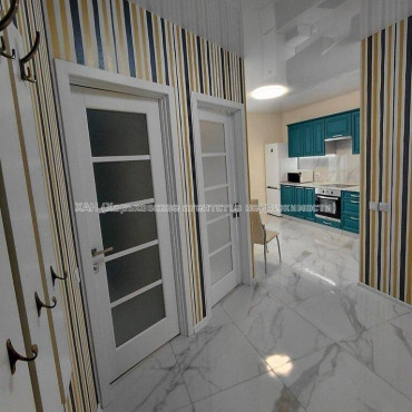 Продам квартиру, Героев Харькова просп. , 1 кім., 44 м², евроремонт 