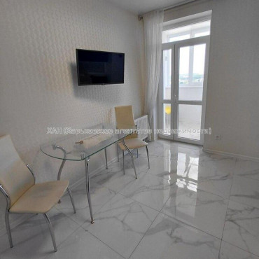 Продам квартиру, Героев Харькова просп. , 1 кім., 44 м², евроремонт 