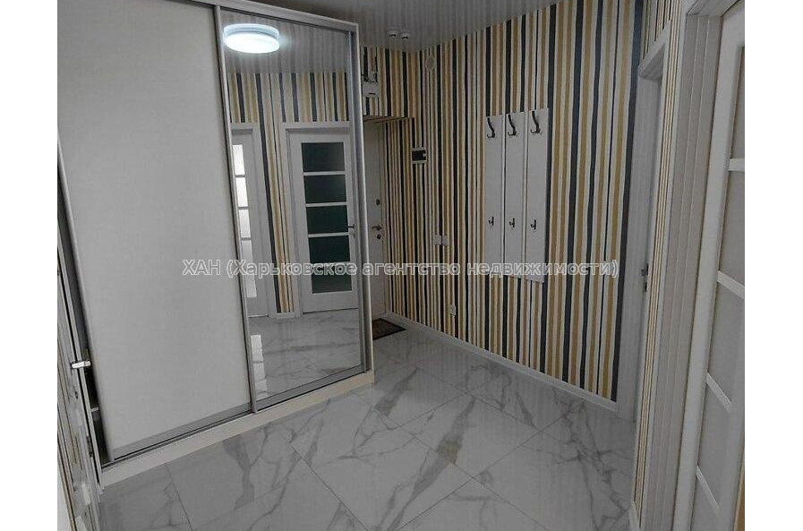 Продам квартиру, Героев Харькова просп. , 1 кім., 44 м², евроремонт 
