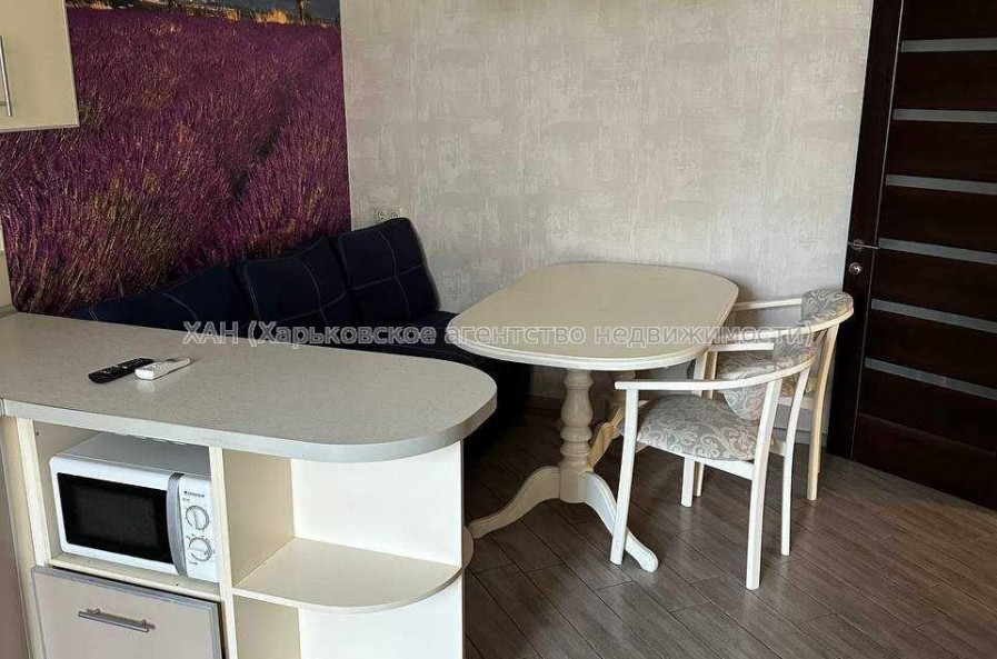 Продам квартиру, Победы просп. , 2  ком., 77.50 м², евроремонт 