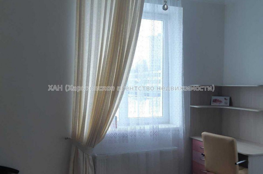 Продам квартиру, Победы просп. , 2  ком., 77.50 м², евроремонт 