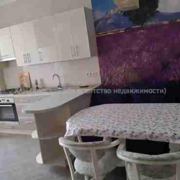 Продам квартиру, Победы просп. , 2  ком., 77.50 м², евроремонт 