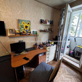Продам квартиру, Тракторостроителей просп. , 1  ком., 26.20 м², косметический ремонт