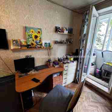 Продам квартиру, Тракторостроителей просп. , 1  ком., 26.20 м², косметический ремонт 