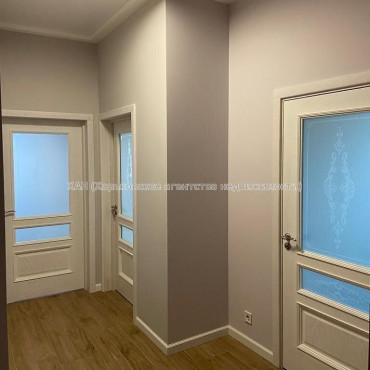 Продам квартиру, Науки просп. , 2 кім., 102 м², авторский дизайн 