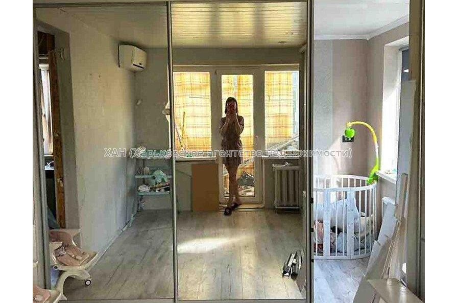 Продам квартиру, Героев Харькова просп. , 1  ком., 32 м², капитальный ремонт 