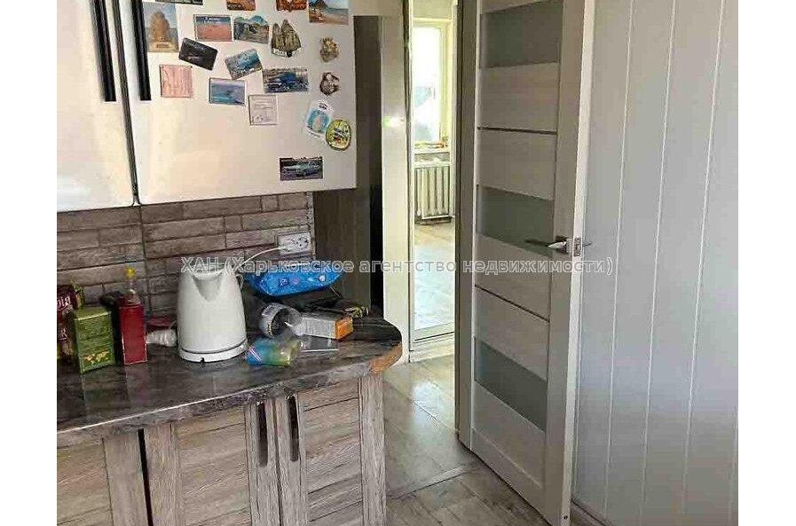 Продам квартиру, Героев Харькова просп. , 1  ком., 32 м², капитальный ремонт 