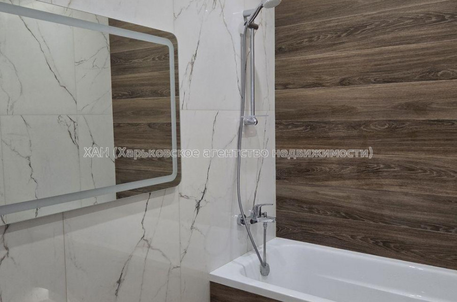 Продам квартиру, Победы просп. , 2  ком., 67 м², евроремонт 