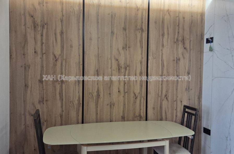 Продам квартиру, Победы просп. , 2  ком., 67 м², евроремонт 