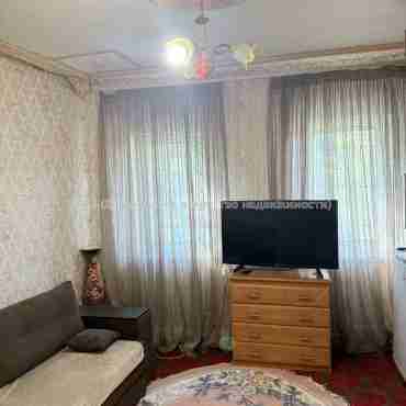 Продам квартиру, Левченка ул. , 2  ком., 34 м², косметический ремонт 