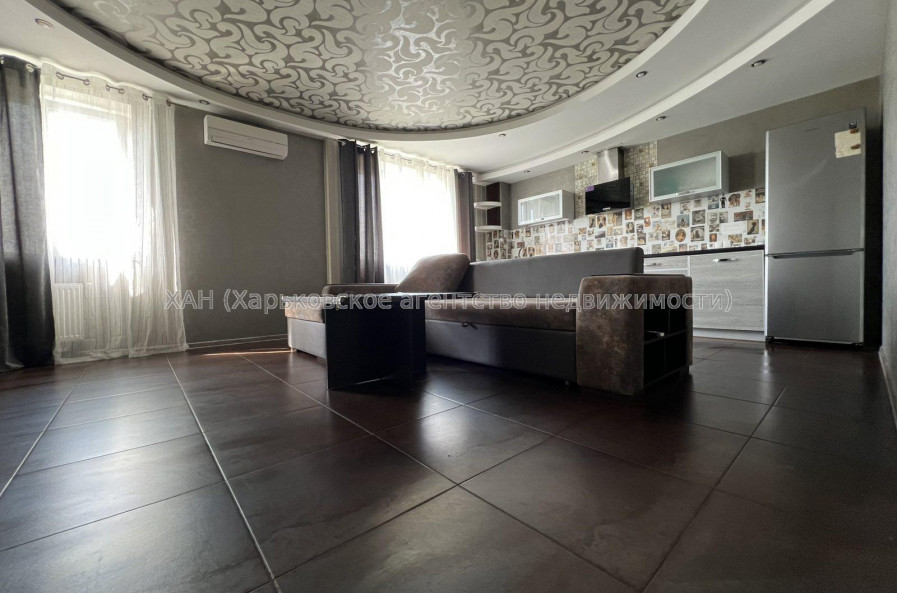 Продам квартиру, Непокоренных ул. , 32Г , 3  ком., 84 м², евроремонт 