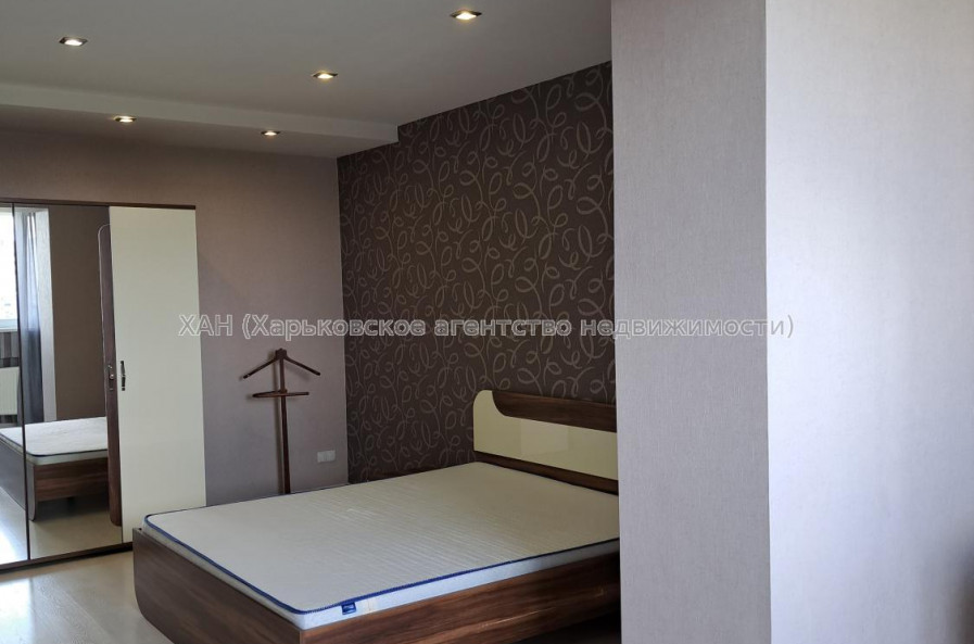 Продам квартиру, Непокоренных ул. , 32Г , 3  ком., 84 м², евроремонт 