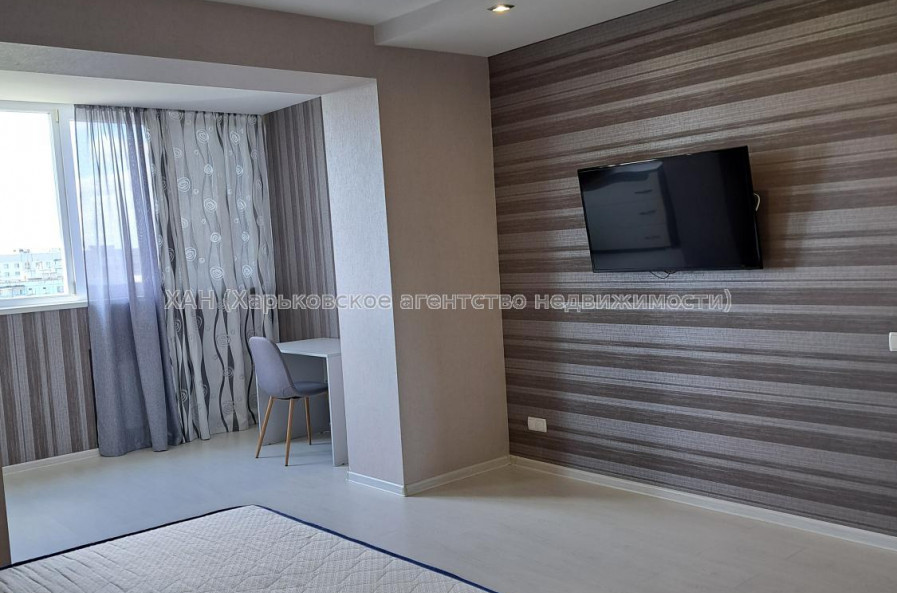 Продам квартиру, Непокоренных ул. , 32Г , 3  ком., 84 м², евроремонт 