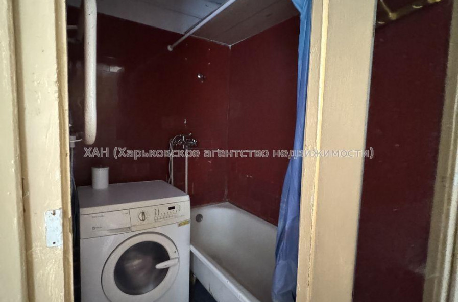 Продам квартиру, Навчальная ул. , 2 кім., 45.60 м², косметический ремонт 
