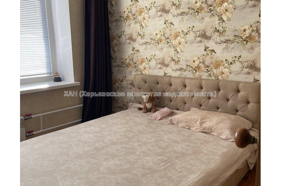 Продам квартиру, Профессора Атамановского ул. , 3 кім., 72 м², капитальный ремонт 