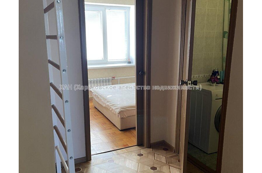 Продам квартиру, Профессора Атамановского ул. , 3 кім., 72 м², капитальный ремонт 